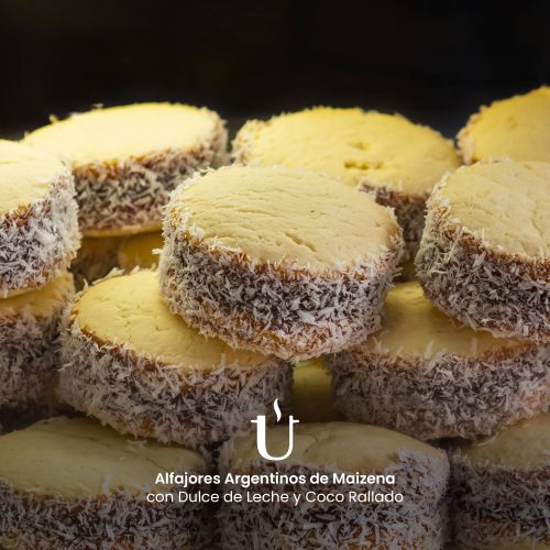 Alfajores Argentinos de Maizena con Dulce de Leche y Coco Raggú