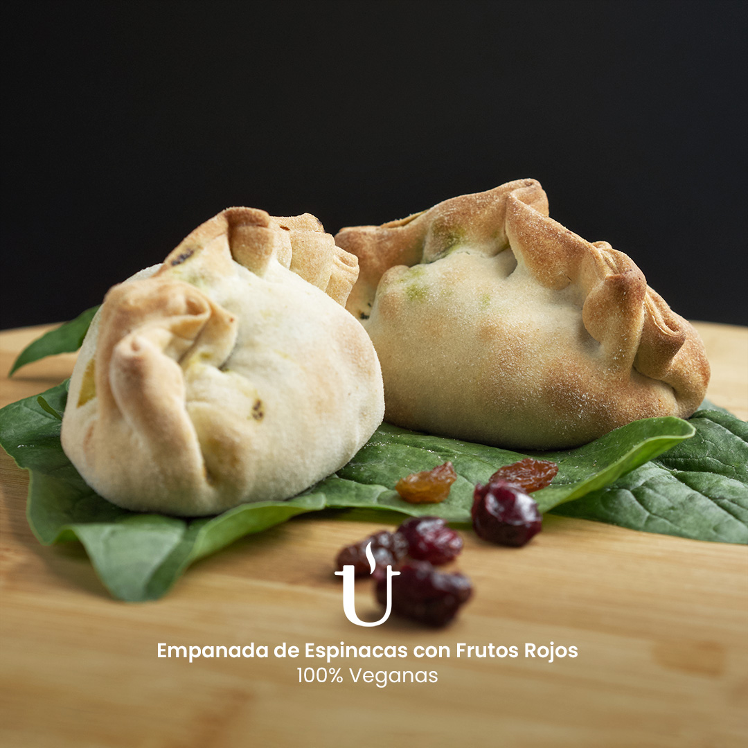 Empanada de Espinaca y Frutos Rojos Raggú