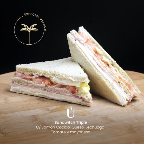 Sandwitch Triple de Jamón, Queso, Lechuga, Tomate y Mayonesa