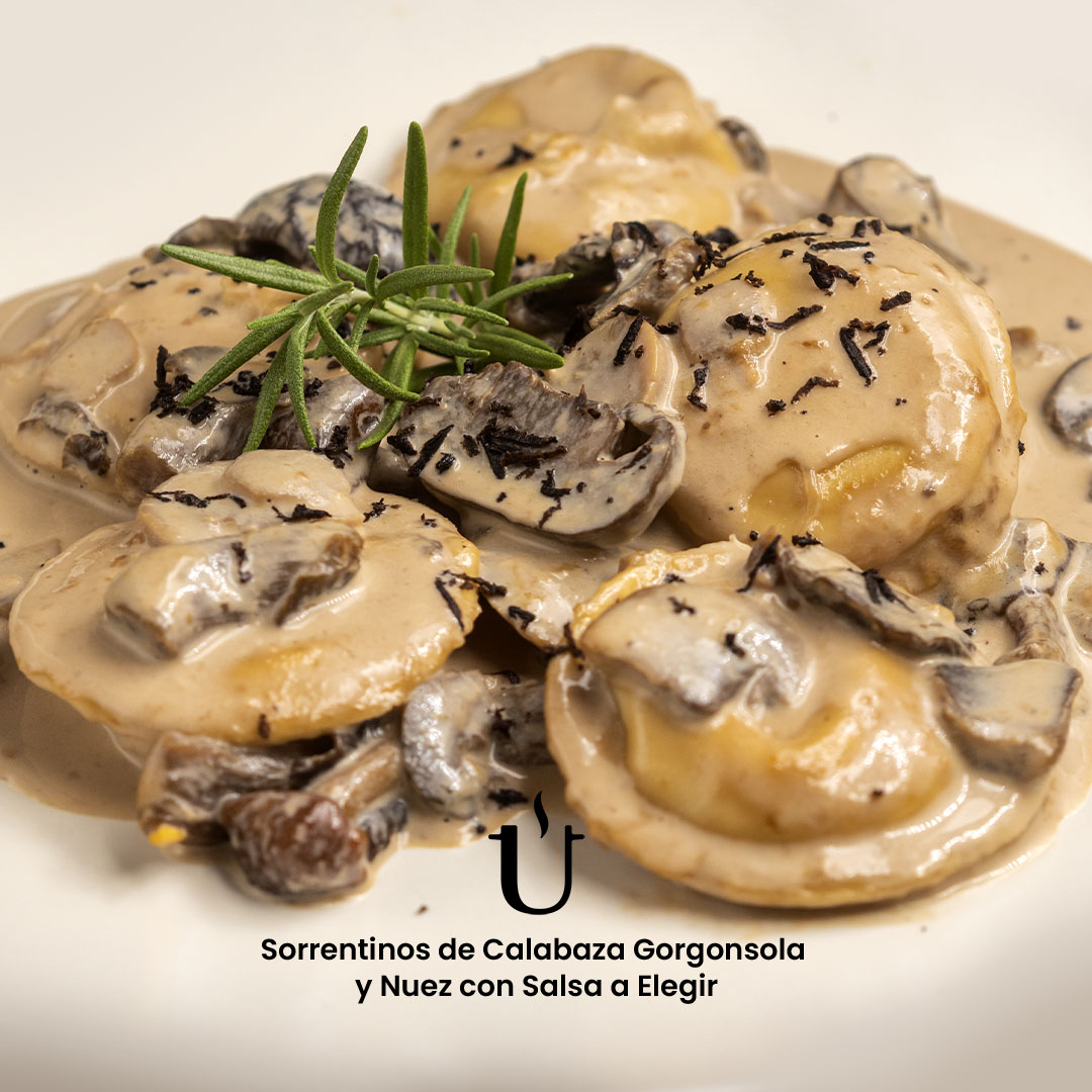 Sorrentinos de Calabaza Gorgonzola y Nuez Raggú