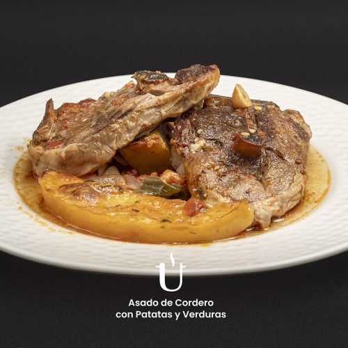 Asado de Cordero con Patatas y Verduras - Raggú